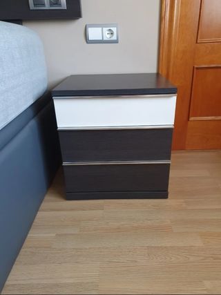 Cabecero de cama con 2 mesitas de noche
