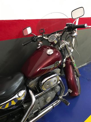 Harley Davidson Sportster 883 Custom