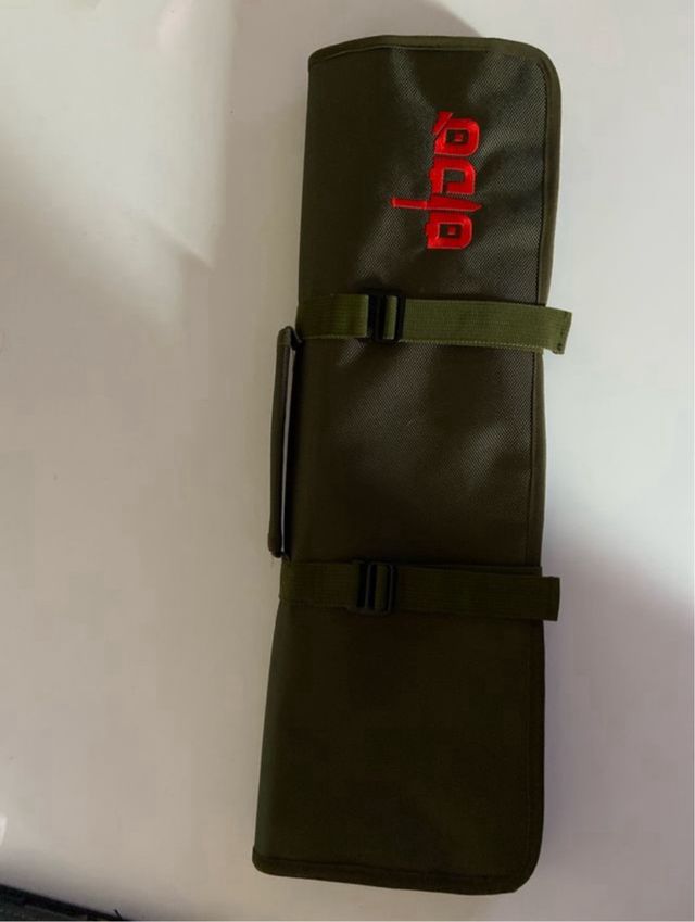 Copri coltello verde con logo rosso