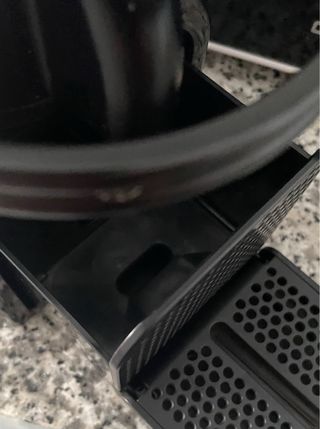 Cafetera Nespresso Negra