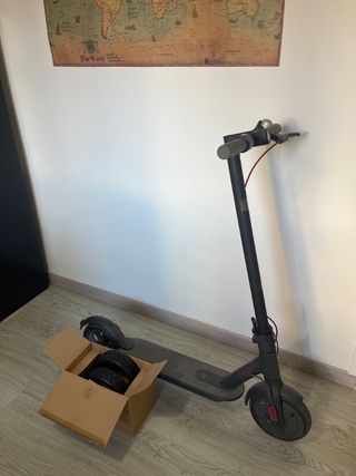 Patinete Xiaomi + 2 Ruedas Repuesto