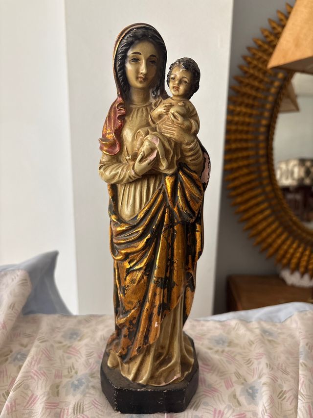 Virgen con Niño Antigua