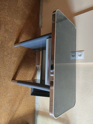 Mesa de estudio metálica con sobre de cristal