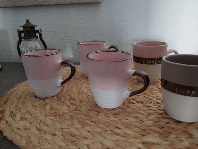 Tazas de café colores combinados