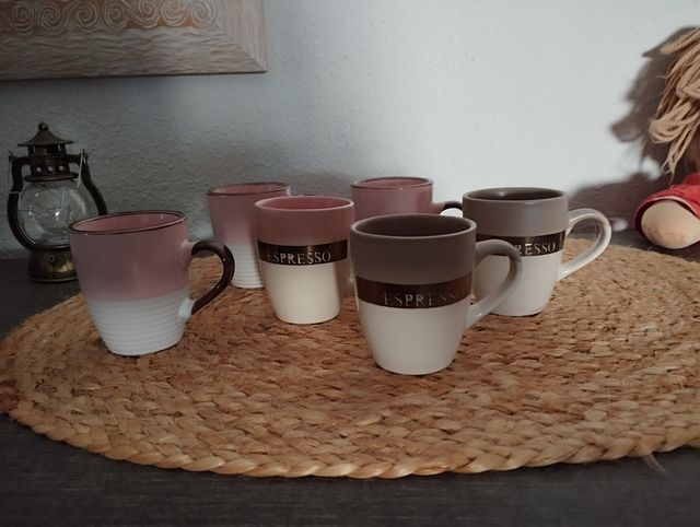 Tazas de café colores combinados