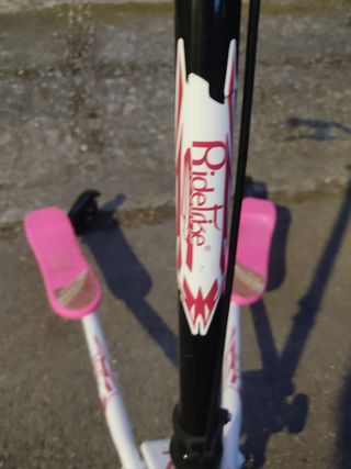 Patinete scooter infantil rosa
No se hace envíos