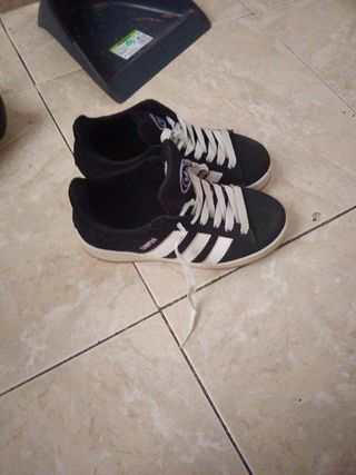 Zapatos Adidas Negros