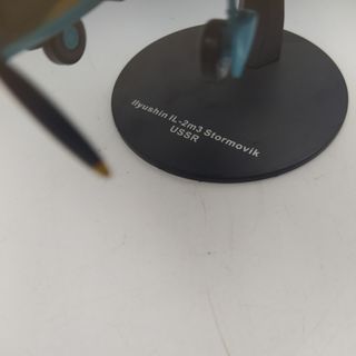 AVIÓN A ESCALA IIYUSHINN IL-2M3 STORMOVIK USSR