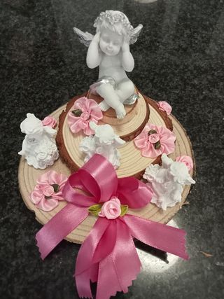 Arranjo decorativo anjo rosa e branco