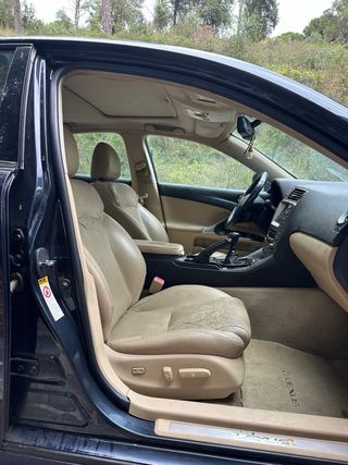 Lexus IS 2006