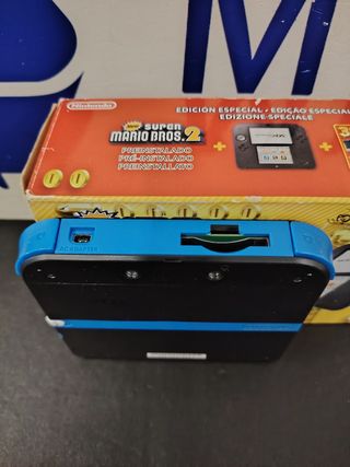 Nintendo 2DS Azul Negra
 1 Año Garantía 