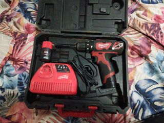 Taladro Milwaukee M12 BPD