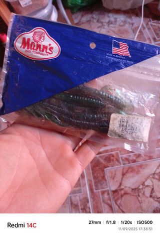 Vinilos y señuelos de pesca