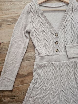 Mono beige tejido