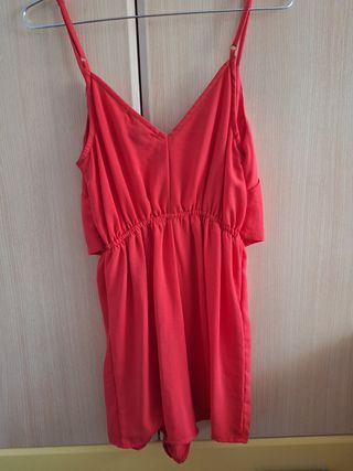 Mono corto rojo Primark