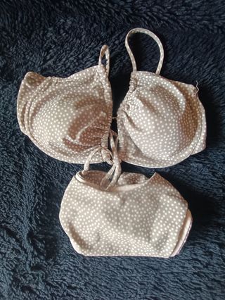 Bikini gris lunares blancos