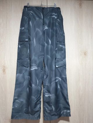 Pantalón Adidas Gris Estampado Cargo