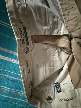 Lote de 2 pantalones beige y negro