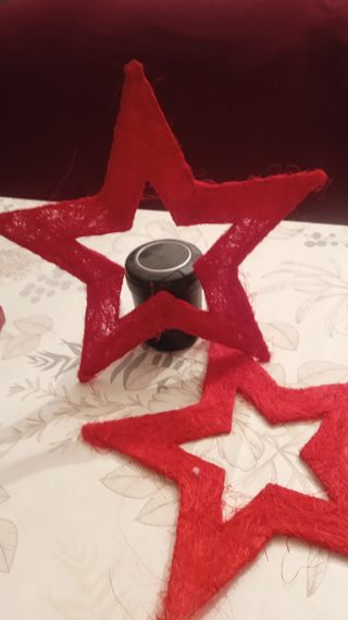 Lote de estrellas rojas decorativas