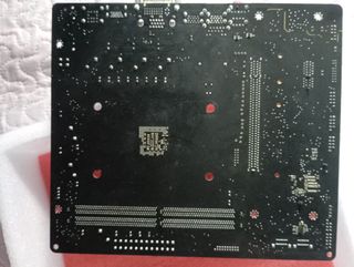 Base ASRock B550M-HDV