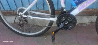 Bicicleta niña 26 blanca y rosa