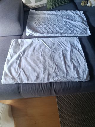 Fundas de cojín blancas con diseño