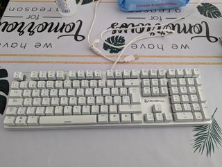 Teclado Mecánico NewSkill Blanco