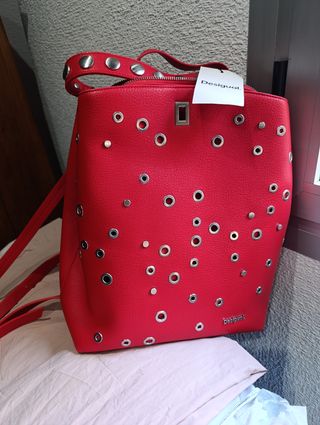 Mochila Desigual Roja Grande con Tachuelas
