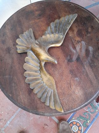 Paloma de bronce decorativa