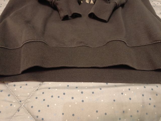 Sudadera Zara Milano Gris. TALLA 11-12. 152 cm