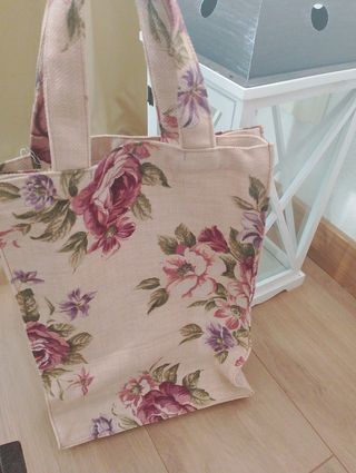 Bolso tote floral artesanal