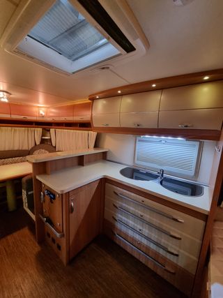 Caravana Hobby 560 Excellent