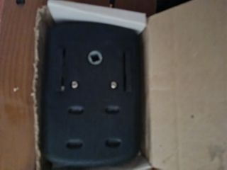 Barbacoa de gas negra y madera