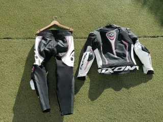 Traje moto cuero Ixon mujer 2 piezas