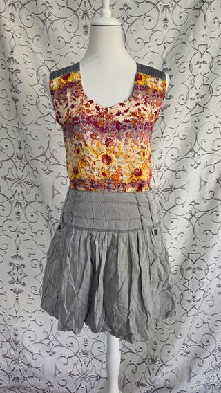 Camiseta floral veraniega