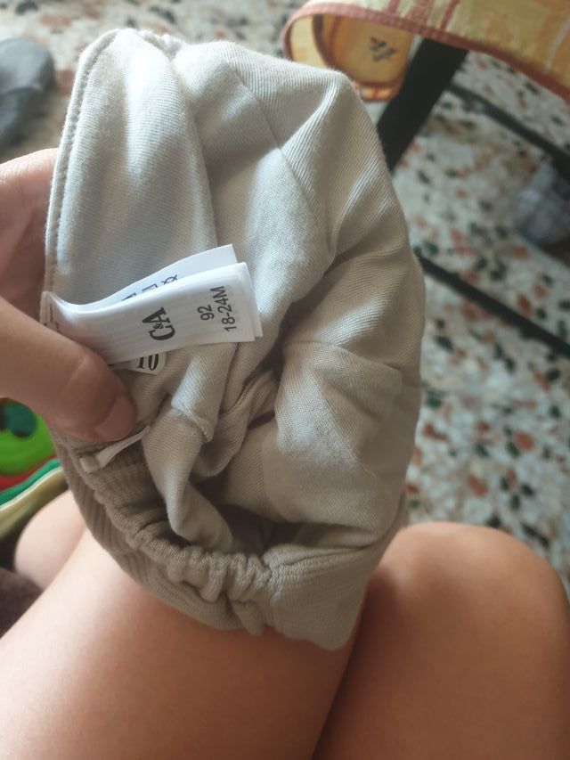 Lote 4 Gorras Bebé 12-24 Meses 1 euro