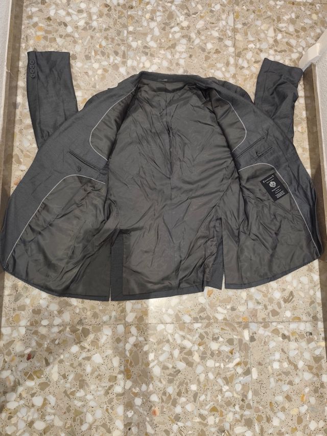 Chaqueta americana gris