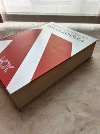 Diccionario general ilustrado de lengua española