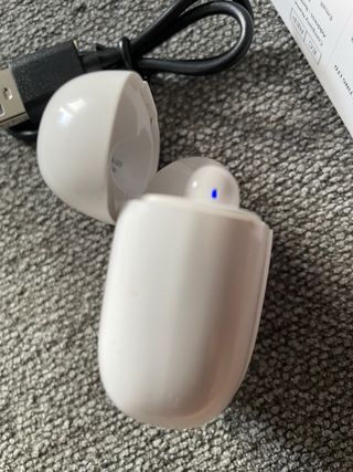 i50 Auriculares Inalámbricos: derecho falla