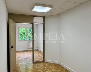 Oficina en alquiler en Azpilagaña en Pamplona