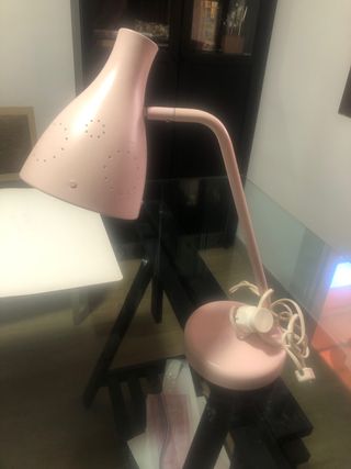 Flexo de mesa rosa