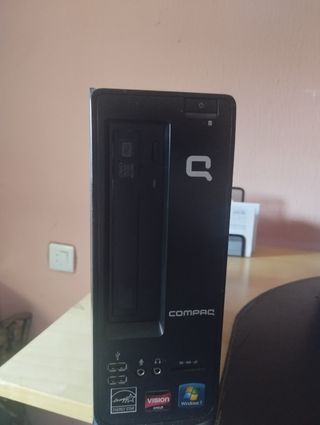 Ordenador de sobremesa Compaq Negro