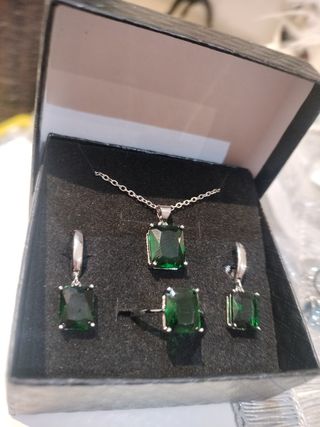 Conjunto Plata Ley Esmeralda Sintética