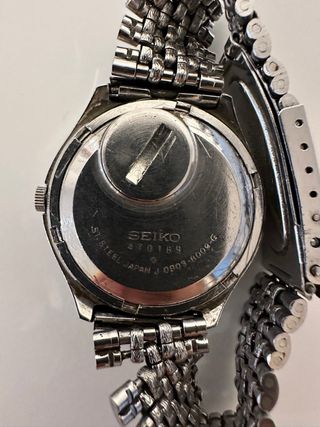 Reloj Seiko Quartz 4004