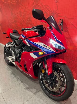 HONDA CBR650R E-CLUTCH Roja