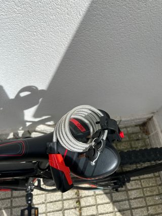 Bicicleta B-PRO M930 MTB 29” Roja/Negra + Casco