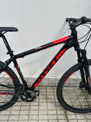 Bicicleta B-PRO M930 MTB 29” Roja/Negra + Casco