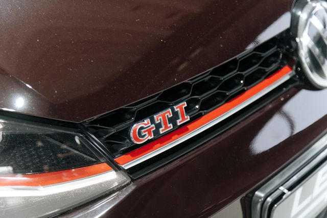 Volkswagen Golf GTI Performance Rubí 245cv 2018