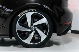 Volkswagen Golf GTI Performance Rubí 245cv 2018