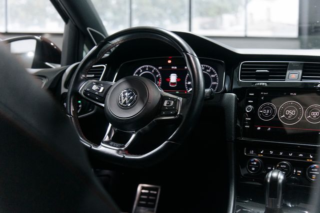 Volkswagen Golf GTI Performance Rubí 245cv 2018